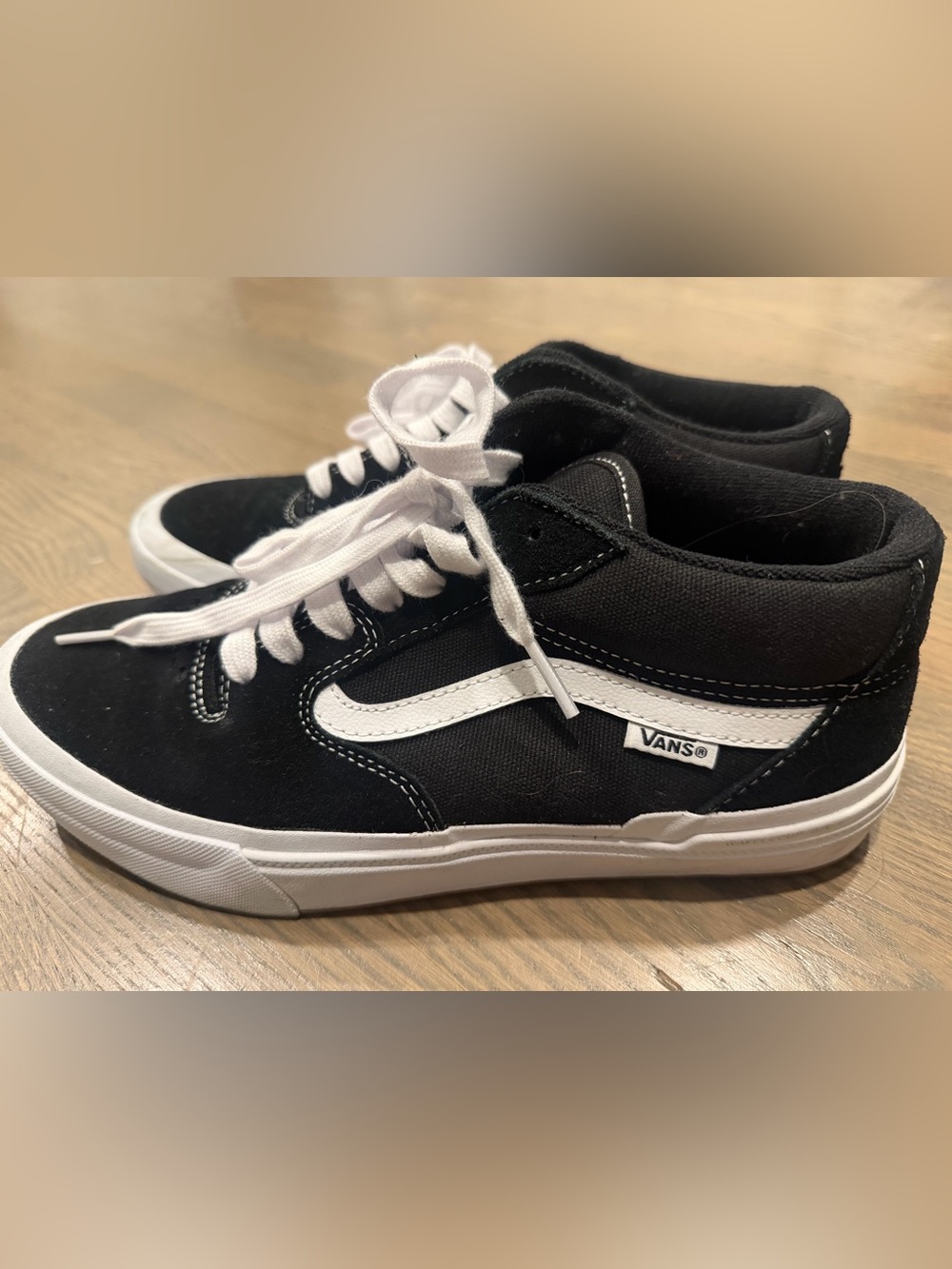 Vans Men’s Size 8 (Women’s size 9.5) Black & White Mid-Top Skate Sneakers